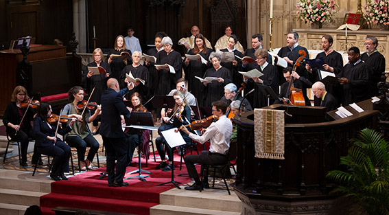 Singers and orchestra of Emmanuel Music during cantata